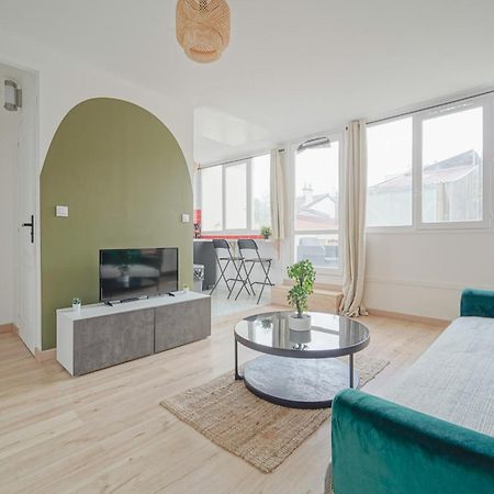 Complete 1Br With Balcony Only 5 Min. On Foot To Metro By Doorman Lejlighed Saint-Ouen  Eksteriør billede