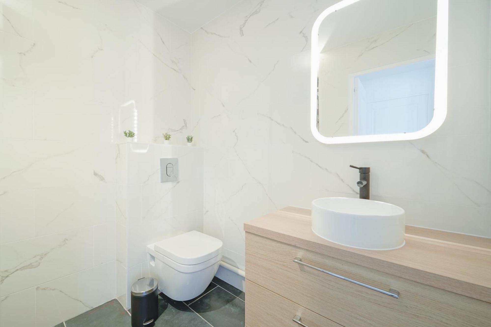 Complete 1Br With Balcony Only 5 Min. On Foot To Metro By Doorman Lejlighed Saint-Ouen  Eksteriør billede