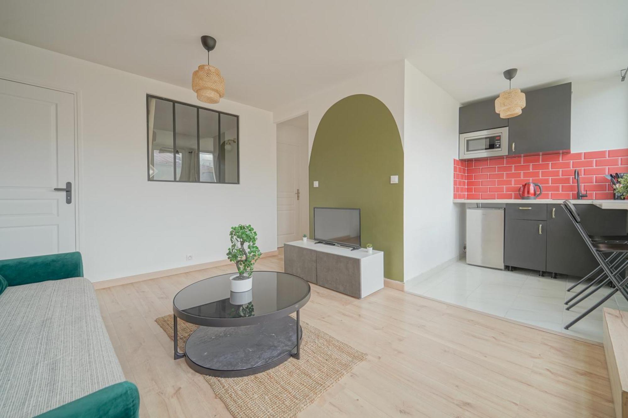 Complete 1Br With Balcony Only 5 Min. On Foot To Metro By Doorman Lejlighed Saint-Ouen  Eksteriør billede