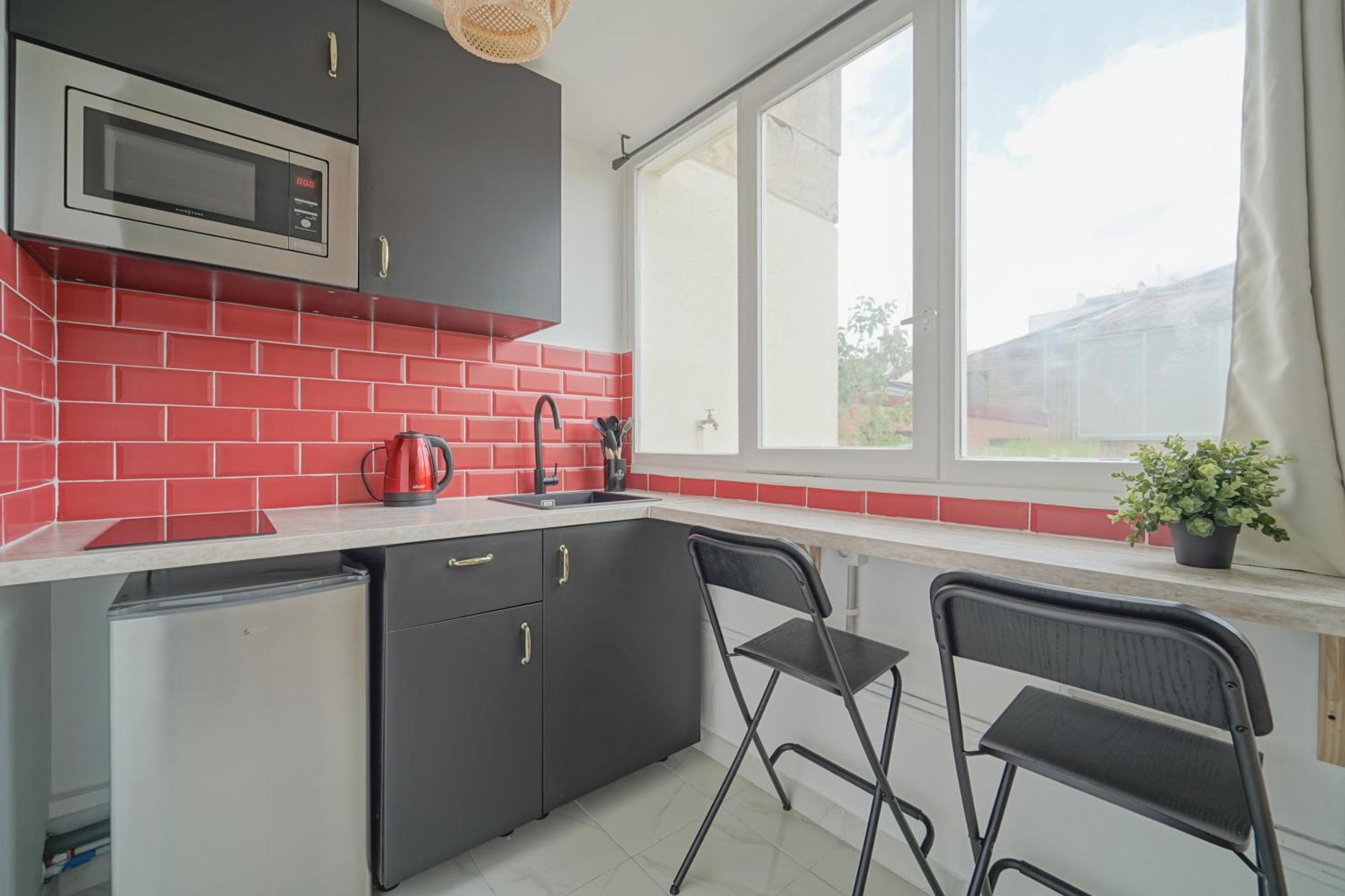 Complete 1Br With Balcony Only 5 Min. On Foot To Metro By Doorman Lejlighed Saint-Ouen  Eksteriør billede